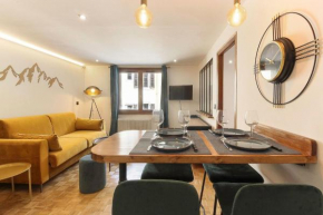 Bellevarde Apt - Newly Renovated - Central - Beside TMB start/end